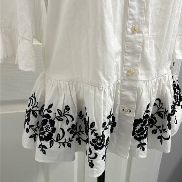 Kate Spade White Blouse Bell Sleeve Peplum Black Embroidery Size XS - Picture 5 of 10
